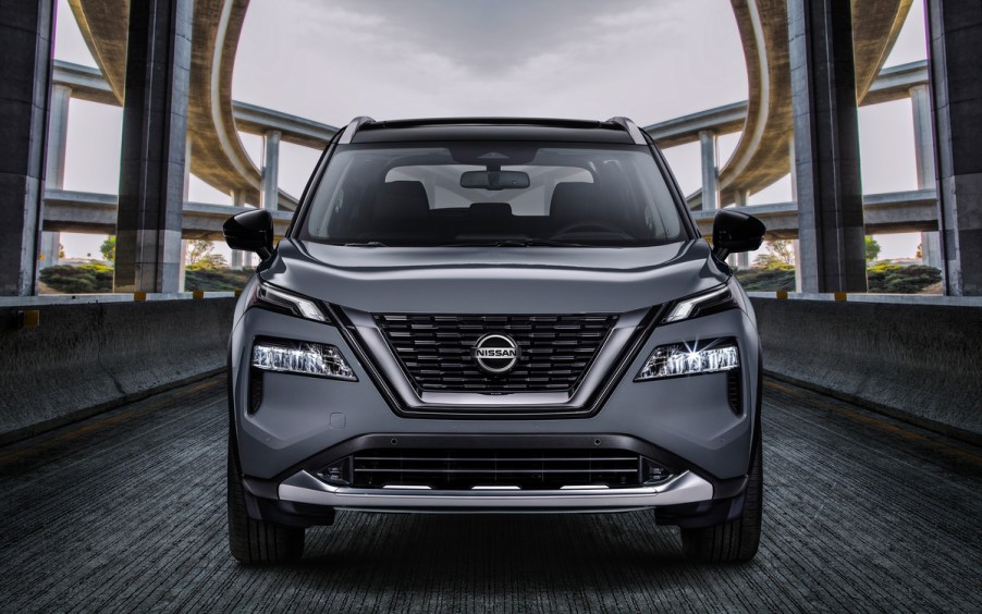 A front view of the 2021 Nissan Rogue Platinum AWD