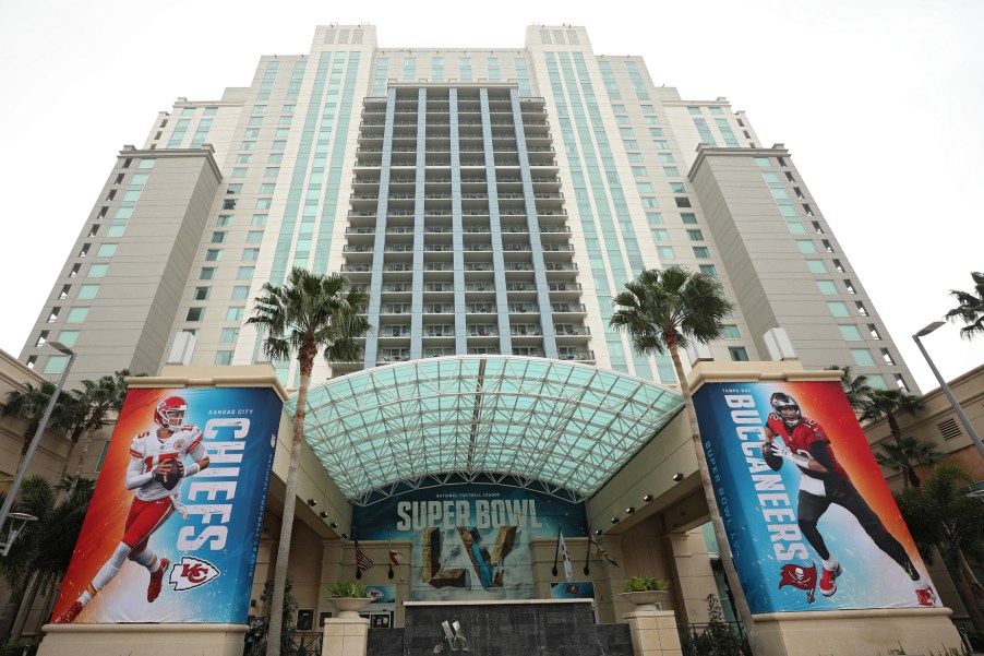 A Tampa hotel with Super Bowl banners featuring the Tampa Bay Buccaneers and Kansas City Chiefs