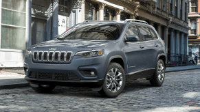 The 2021 Jeep Cherokee parked on the street