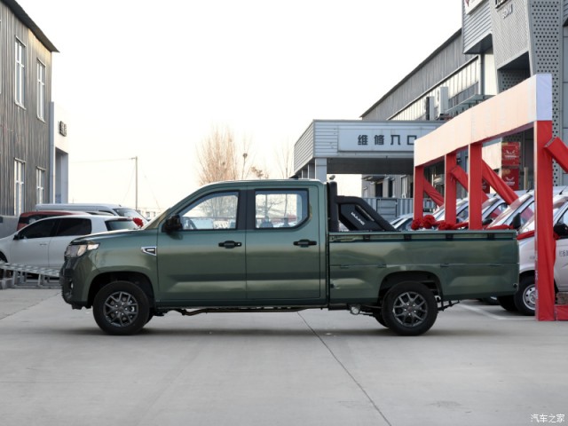 side view of Wuling Zhengtu 