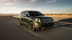 2021 Kia Telluride driving