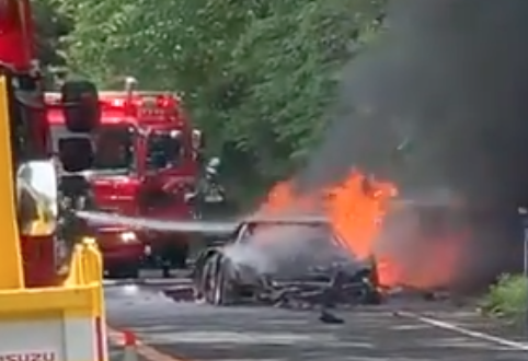 Ferrari F40 fire on Japanese turnpike