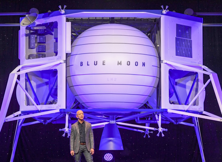 Jeff Bezos Spaceship Blue Moon