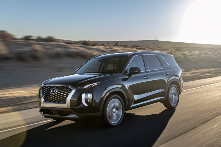 2020 Hyundai Palisade Driving On The Highway