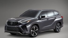 The 2021 Toyota Highlander in grey