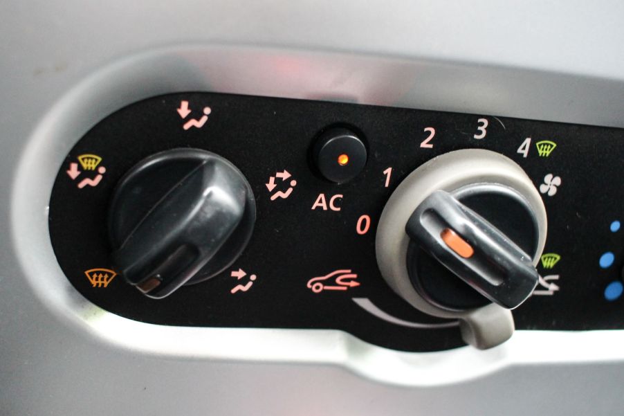 A car air conditioning control panel