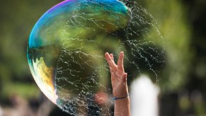 A hydro bubble boat