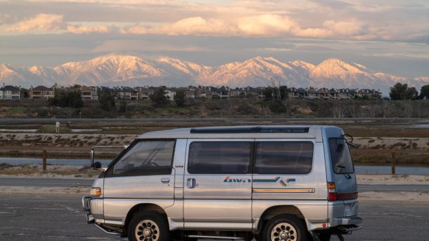 This 1992 Mitsubishi Delica StarWagon 4×4 Is a Vintage JDM Dream Camper Van