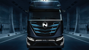 Nikola front