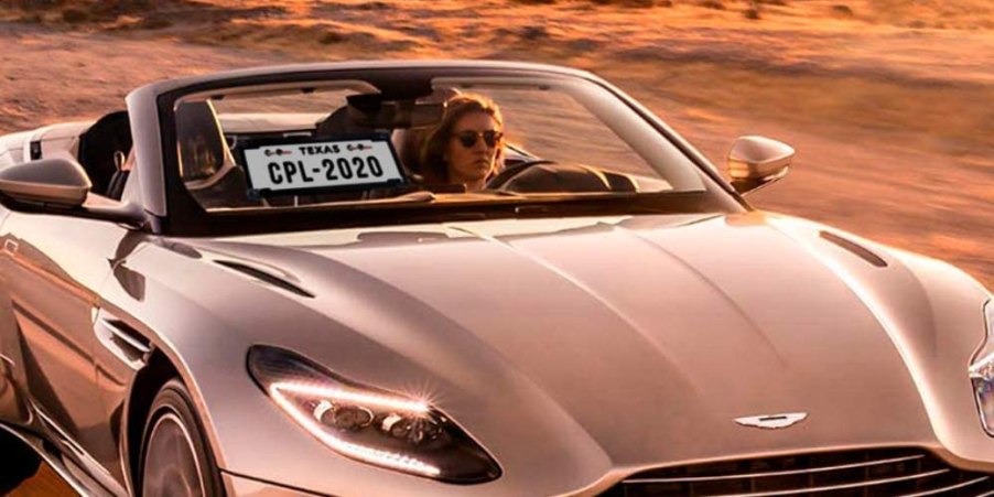 front-license-plate in the windshield of a car