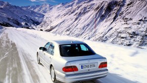 mercedes-benz-e55-snow