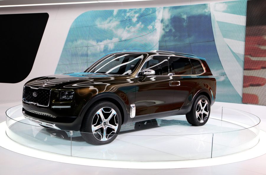 Kia Telluride Concept on display the 2016 Chicago Auto Show