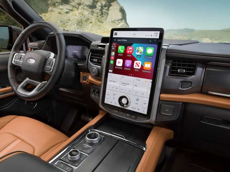 2022 Ford Expedition interior 