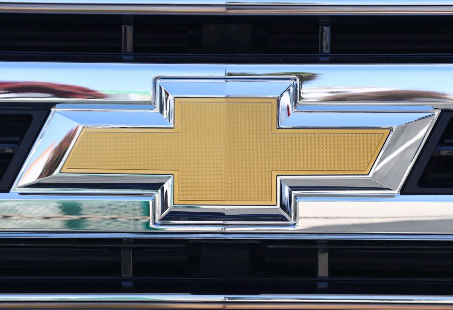 The traditional logo, similar to what is on the Chevy Equinox, on the front grille.