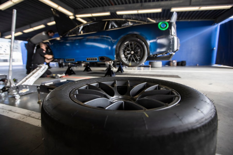 NASCAR Next Gen car and its centerlock monolug wheel rim without the traditional, five lug nuts during a Daytona test | James Gilbert/Getty Images