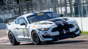 mustang gt racing at st. petersburg