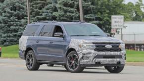 2022 Ford Expedition ST spy shots