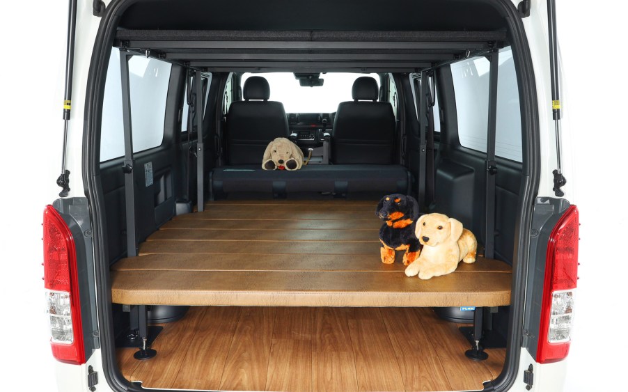 Toyota HiAce Dog Van