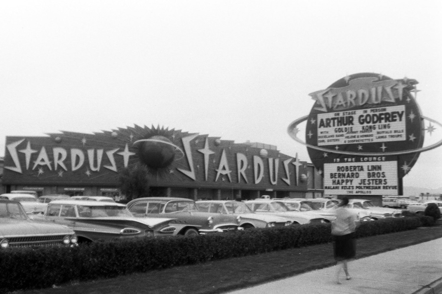 This is a photo of 1960s Las Vegas. Many travelers looking for cheap 24-hour bathrooms and security like to camp in casino parking lots.  | Erich Andres/United Images via Getty Images