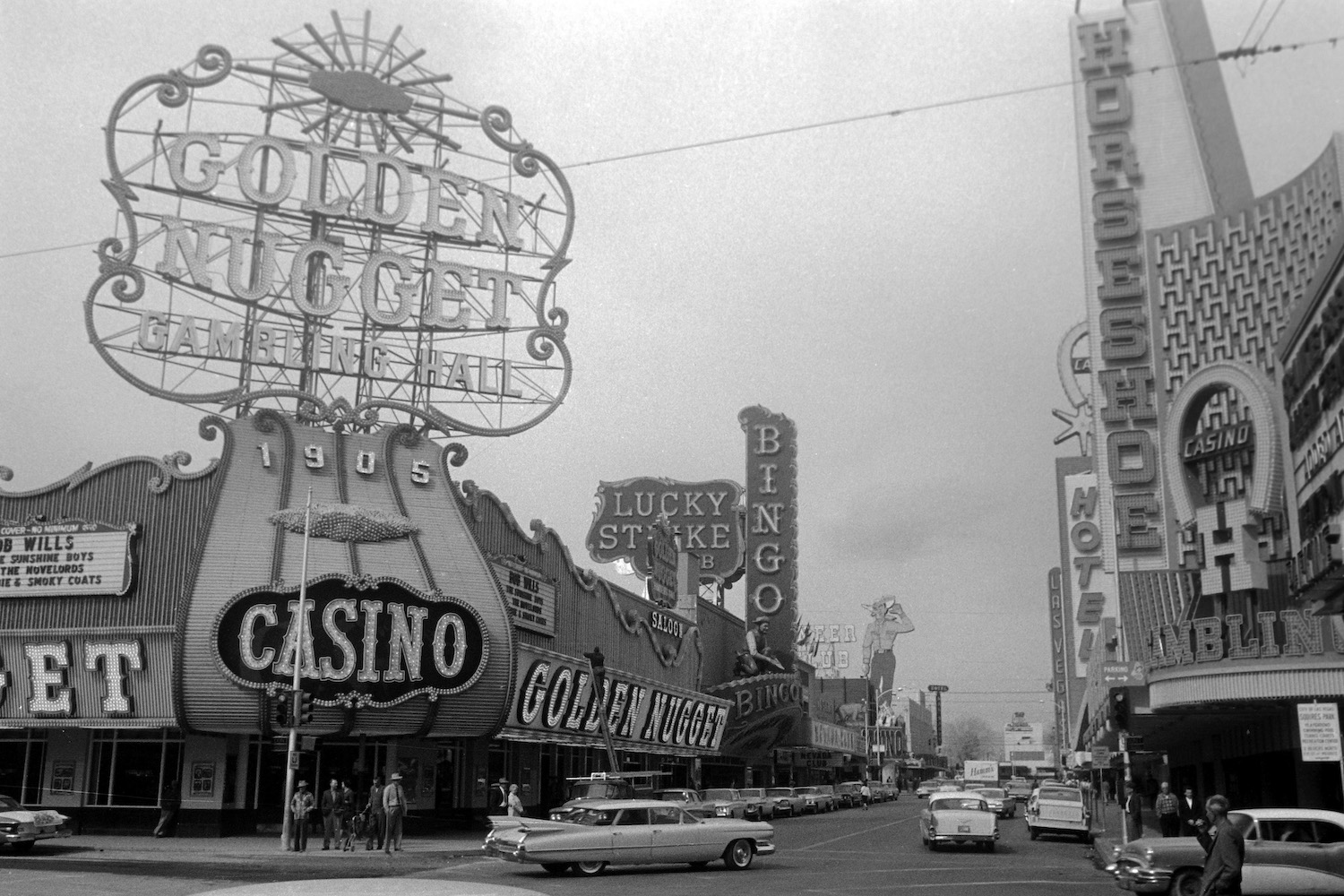 This is a photo of 1960s Las Vegas. Many enthusiasts park RVS in casino parking lots. | Erich Andres/United Images via Getty Images