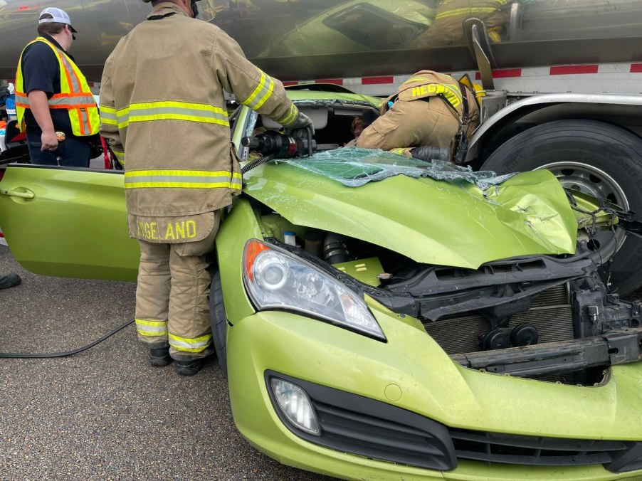 Genesis Coupe crash