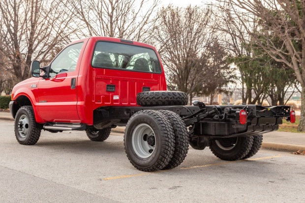 2000 Ford F-350 chassis-cab 