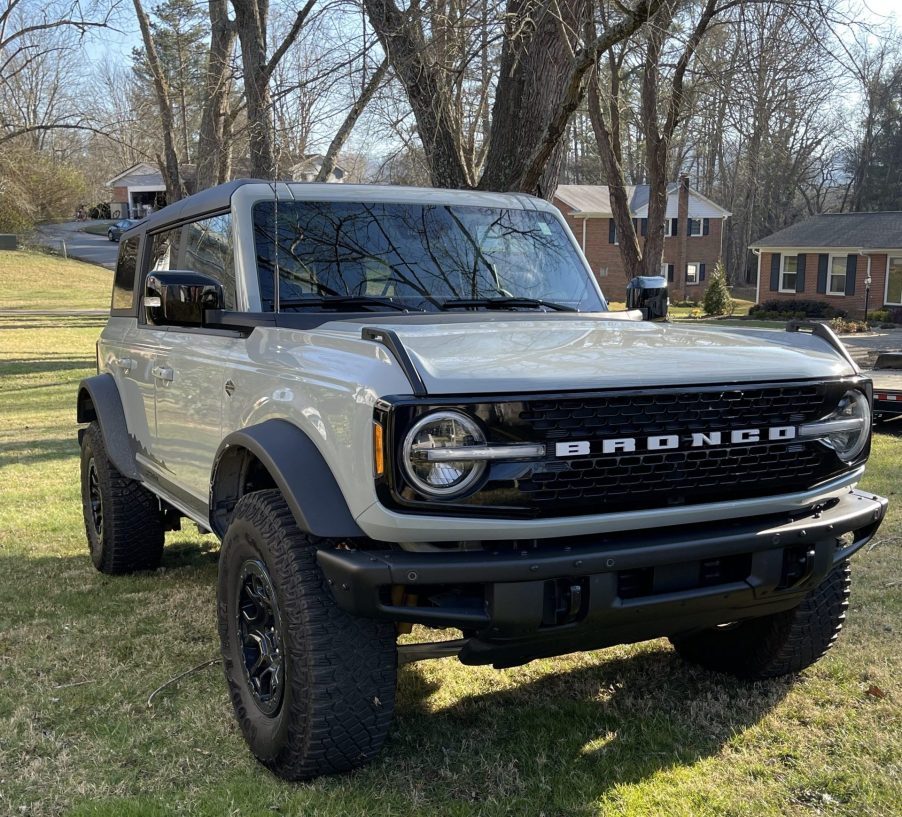 2021 Ford Bronco Wildtrak Sasquatch in grass