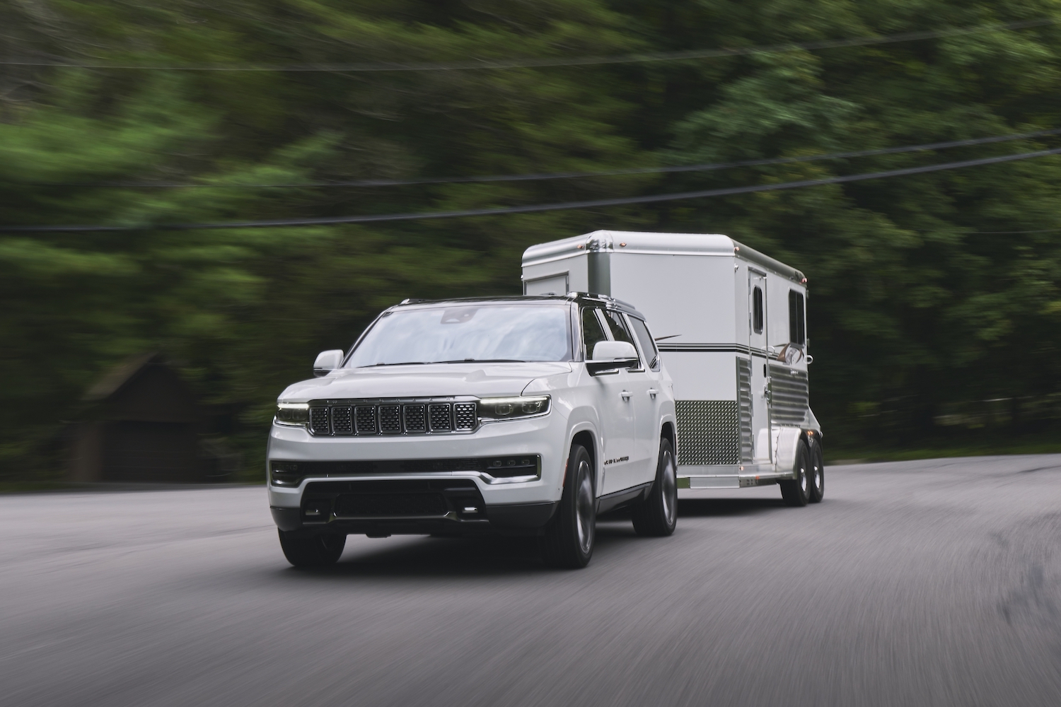 This 2022 Grand Wagoneer tow rating beats the Cadillac Escalade and Lincoln Navigator | Stellantis