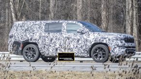 2023 Jeep Grand Wagoneer long wheel base spy photo