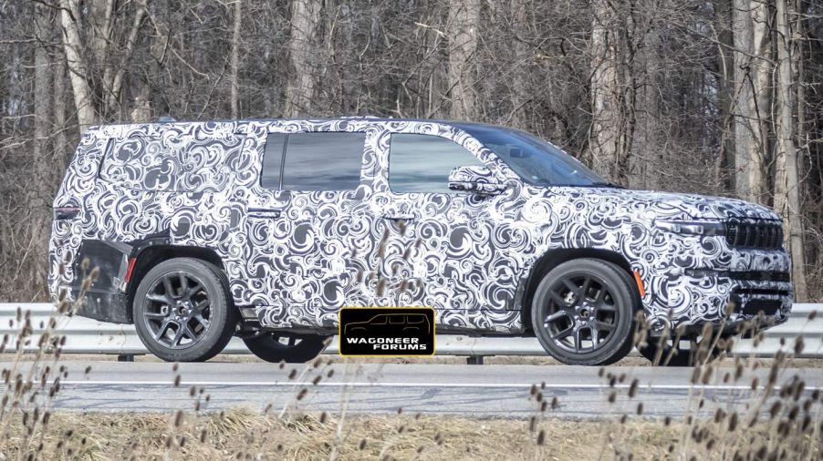 2023 Jeep Grand Wagoneer long wheel base spy photo