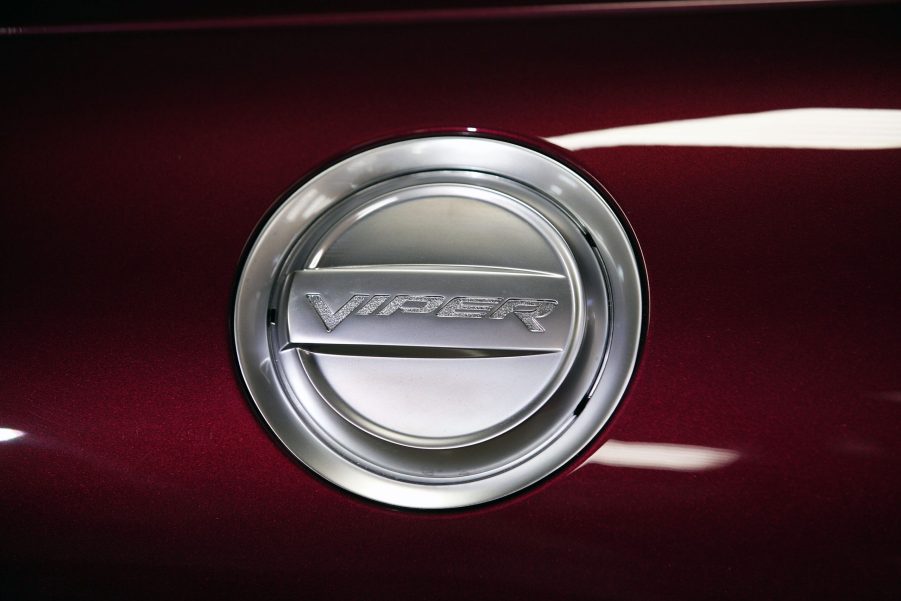 The gas cap on a Dodge Viper