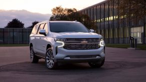 Front view of Summit White 2022 Chevy Suburban