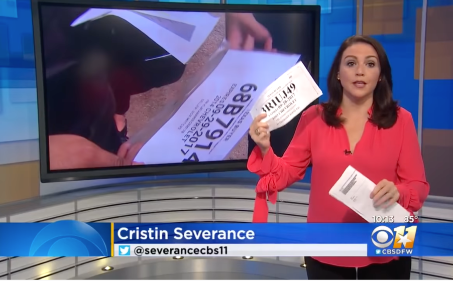 New anchor shows fake Texas plates on the News