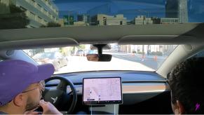 Tesla Full Self-Driving mode test video