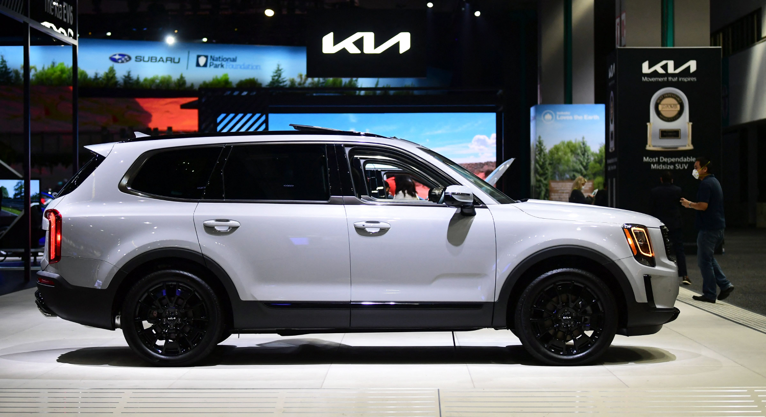 The 2022 Kia Telluride has an intercom system