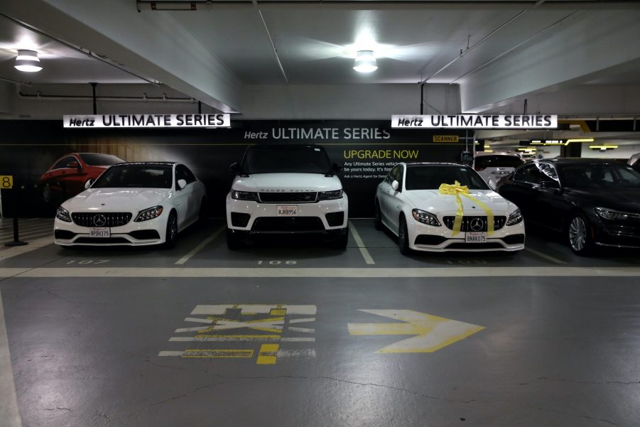 Hertz car rental lineup