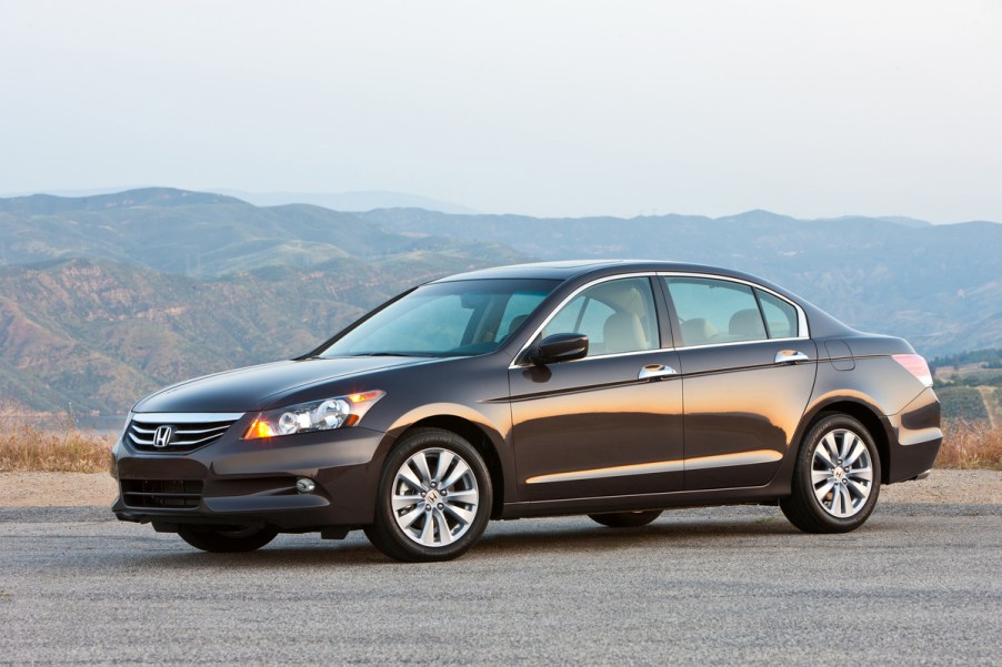 Driver side of black 2012 Honda Accord Sedan