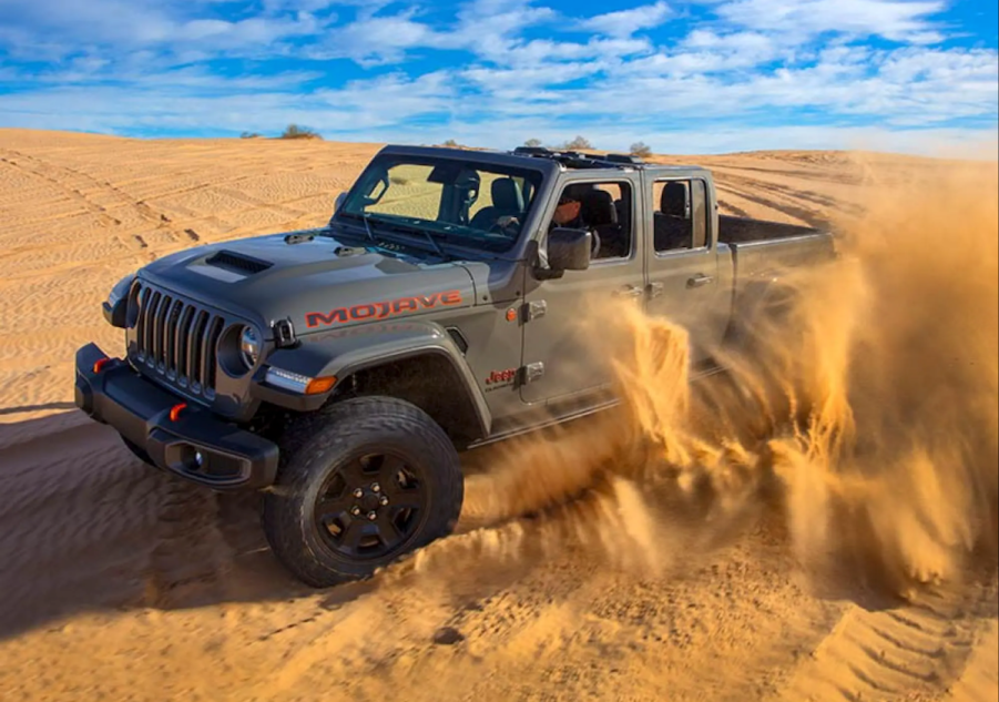 2022 Jeep Gladiator kicking up sand