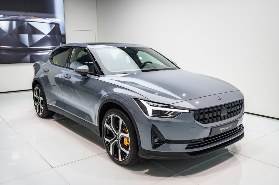 Polestar 2 electric fastback single-motor just released in US, how much is a Polestar 2 single-motor?