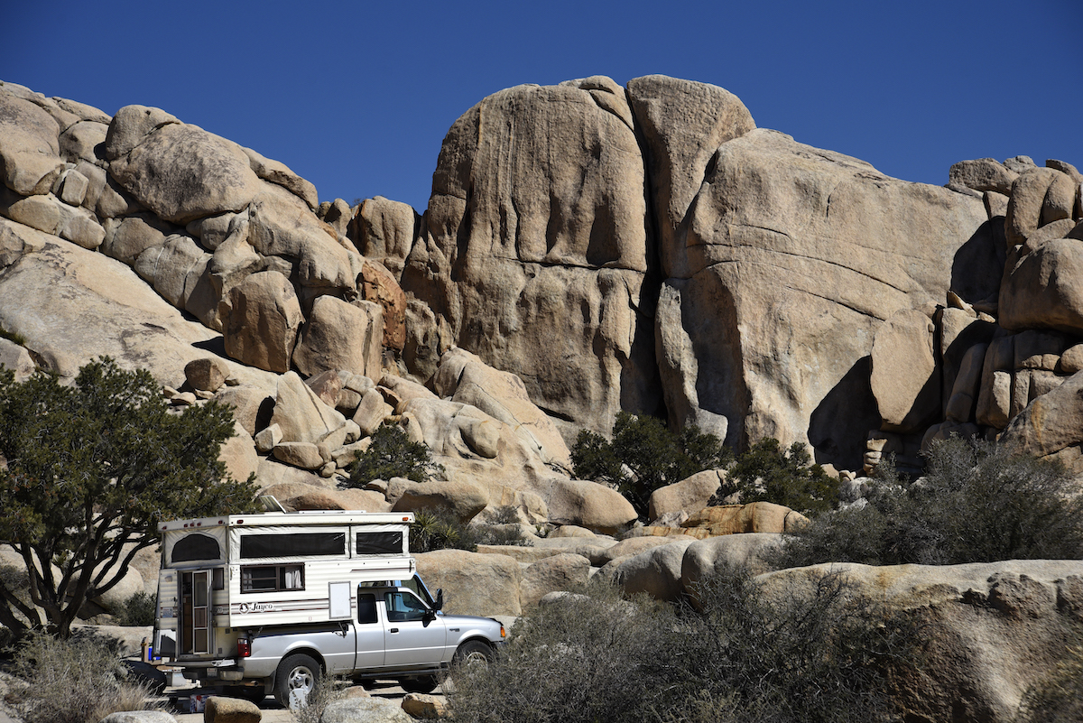 Pickup truck camper