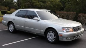 A silver 2000 Lexus LS 400 Platinum Series in a parking lot