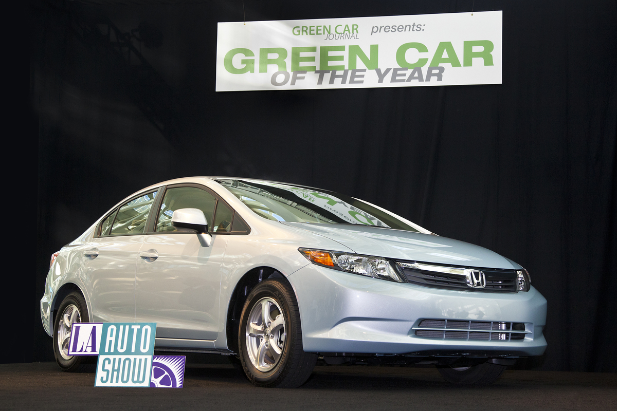 2011 Honda Civic wins green car of the year award