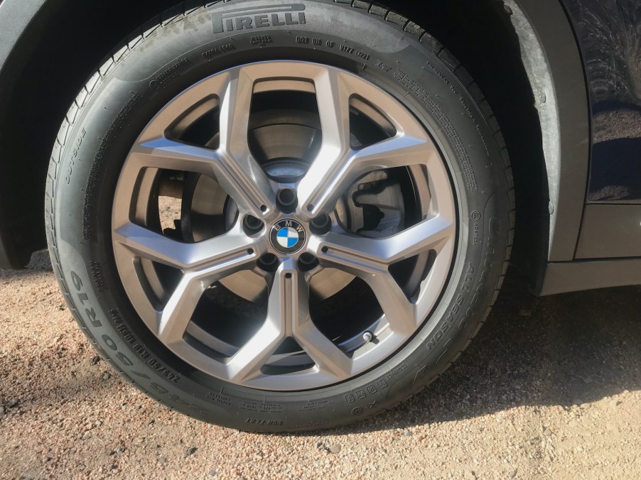 2022 BMW X3 wheel