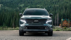 Experts say everyone is buying the wrong 2022 Kia Sorento trim. Is that true?