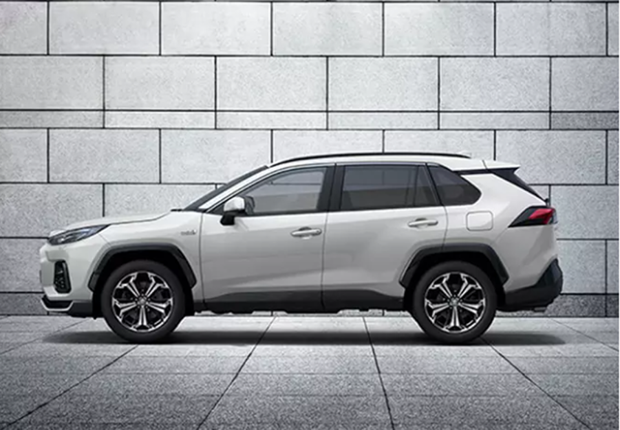 2022 Suzuki Across plug-in hybrid SUV has upgraded power and equipment. RAV4 Lite.