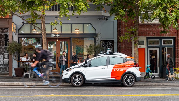 Watch This Self-Driving Car Get Pulled Over by California Police