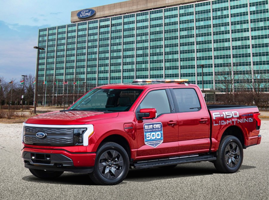 2023 Ford Lightning Pace Truck