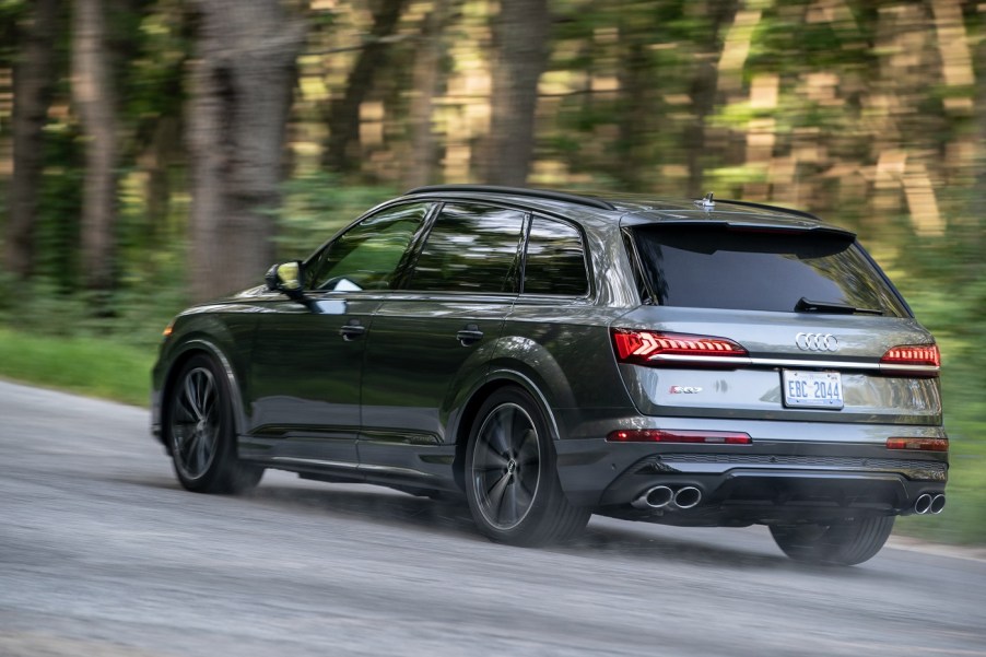 A gray Audi SQ7 from the rear