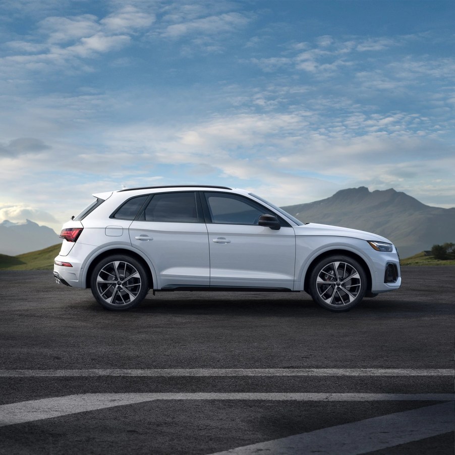 A white 2022 Audi SQ5