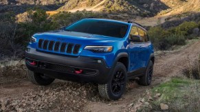 2022 Jeep Cherokee off-roading